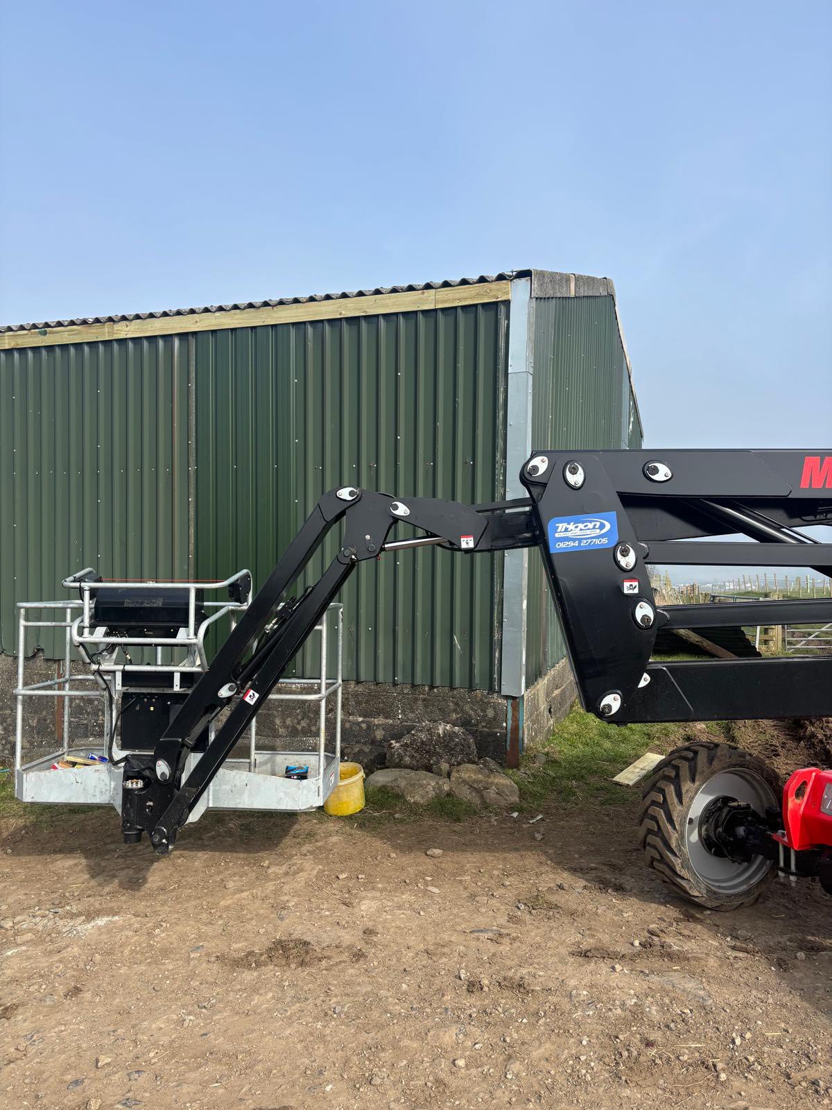 Steel frame agricultural building